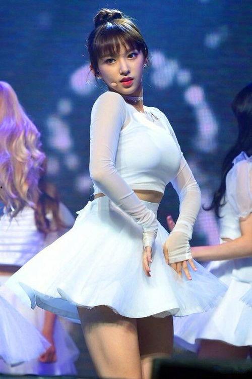 娱乐八卦每日爆料程潇,娱乐八卦中的闪耀星辉  第1张